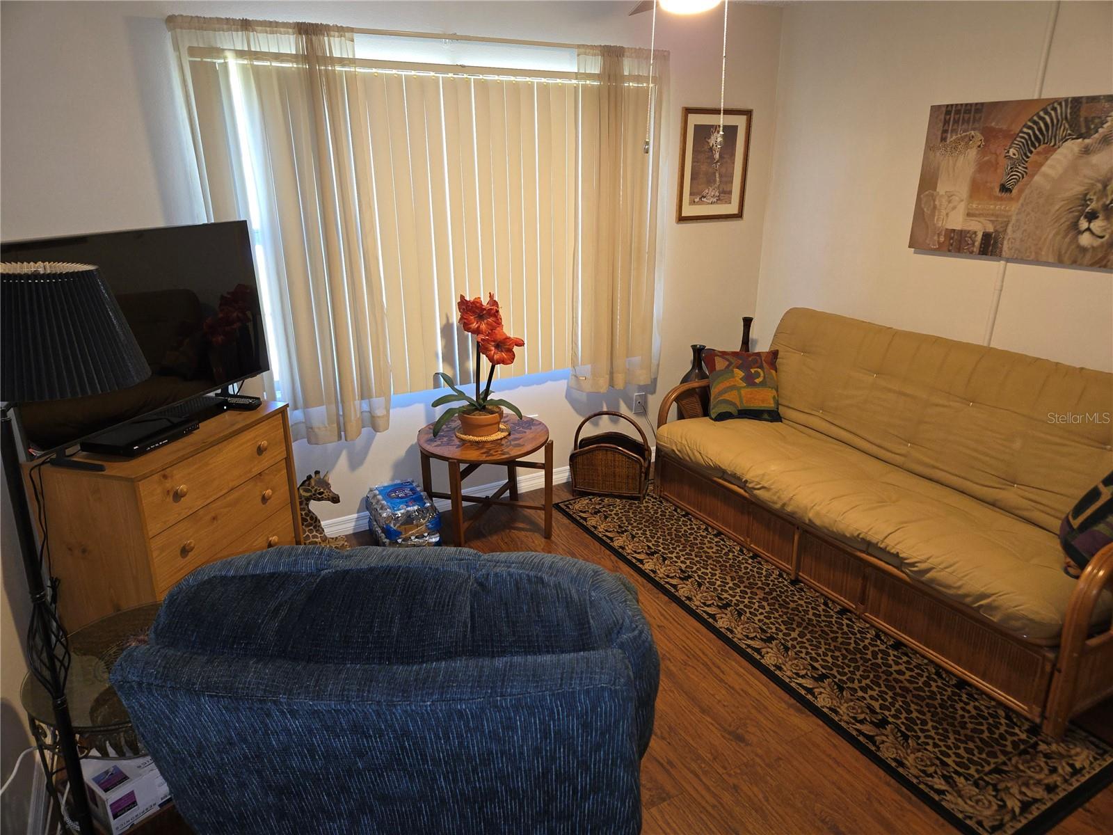 Listing photo id 4 for 4638 Lake Boulevard E