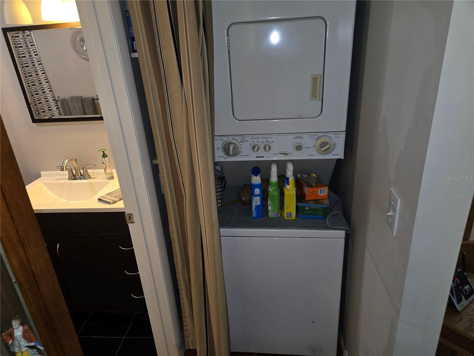 Listing photo id 6 for 4638 Lake Boulevard E