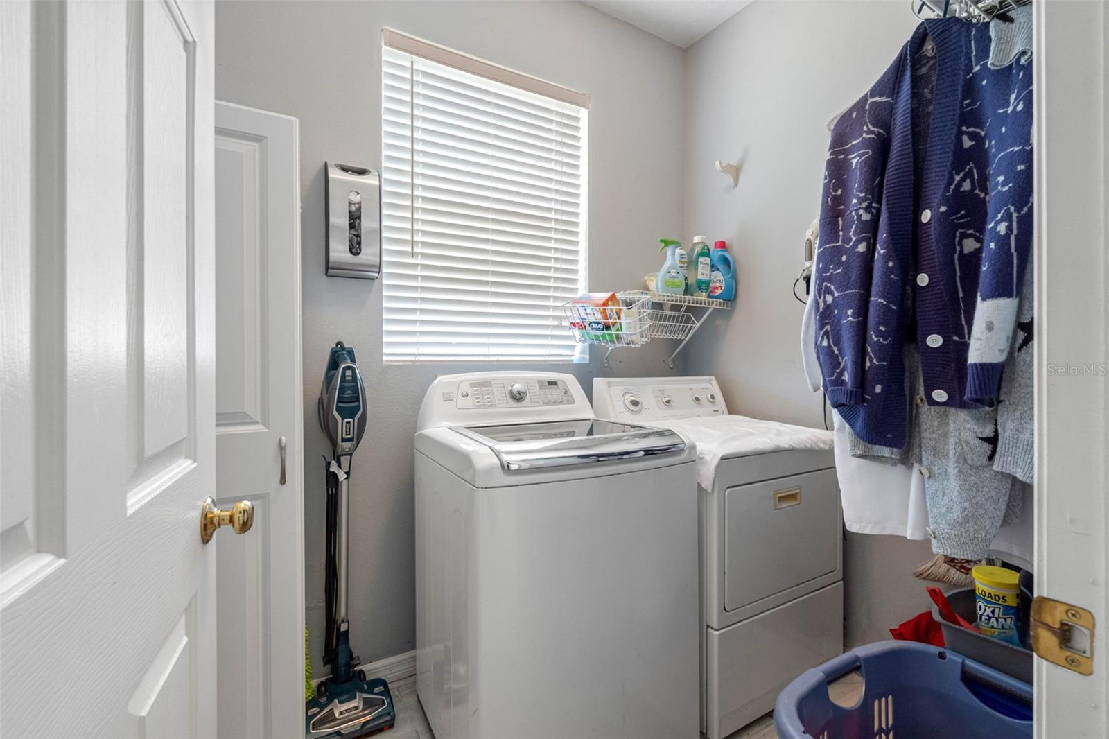 Image 18 of 36 For 10746 Firebrick Court