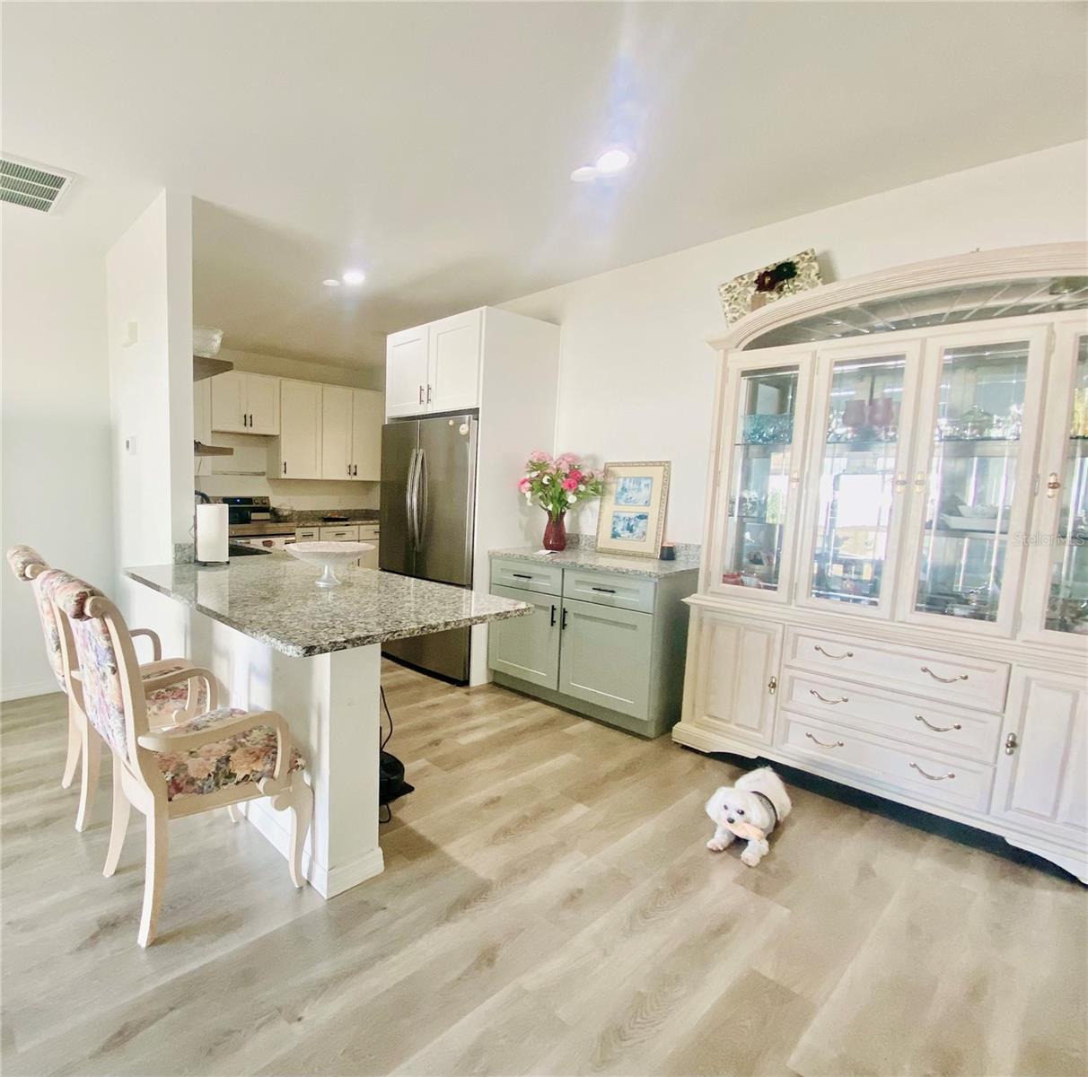 Image 10 of 26 For 9429 Northcliffe Boulevard