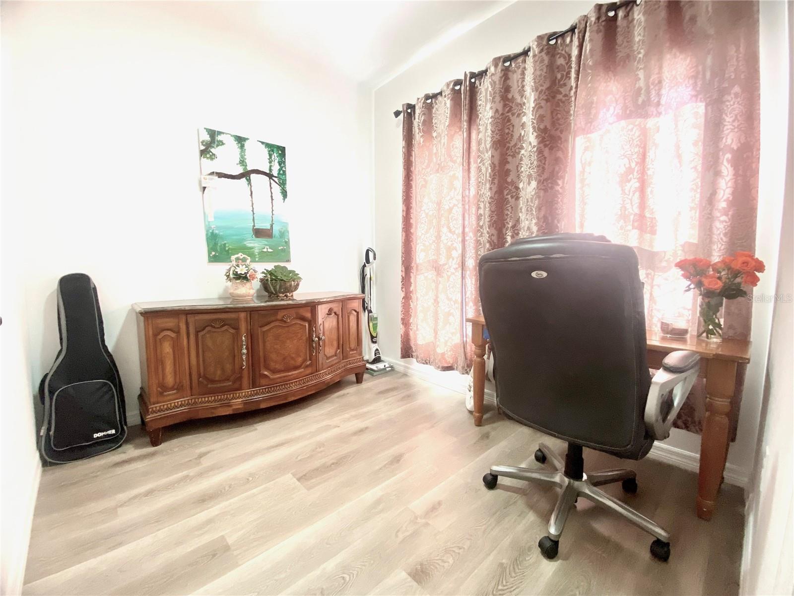 Image 24 of 26 For 9429 Northcliffe Boulevard