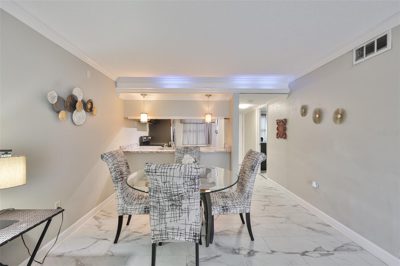 Image 18 of 36 For 5030 Terrace Palms Circle 102