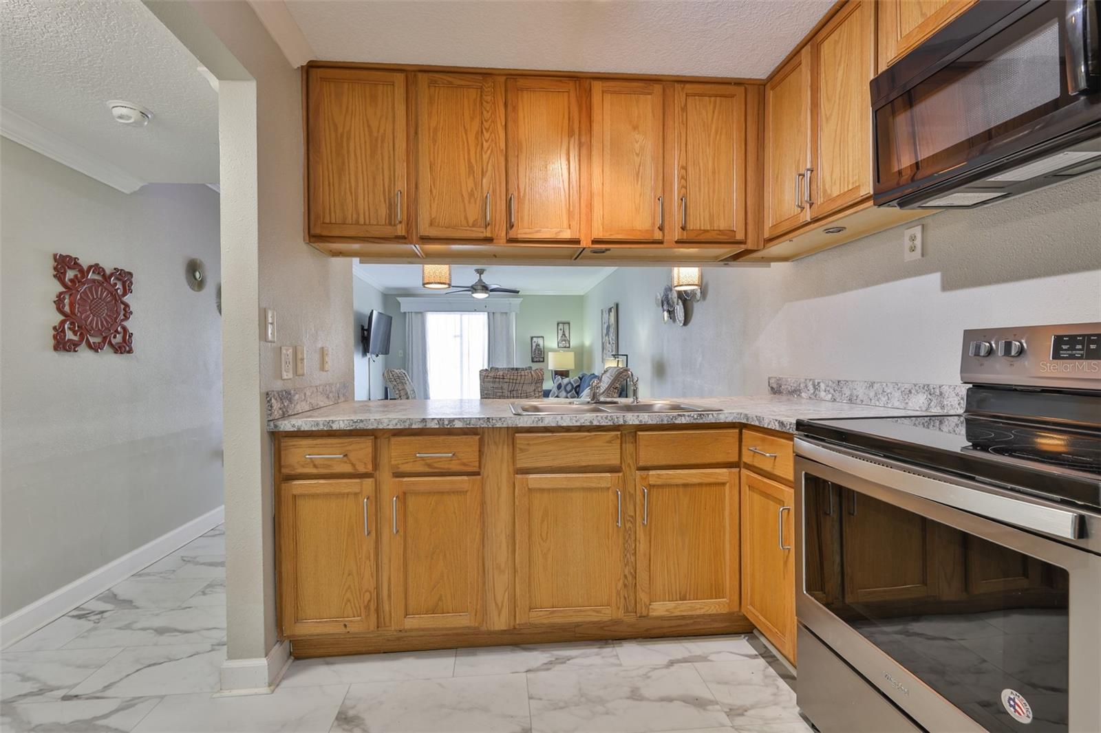 Image 24 of 36 For 5030 Terrace Palms Circle 102