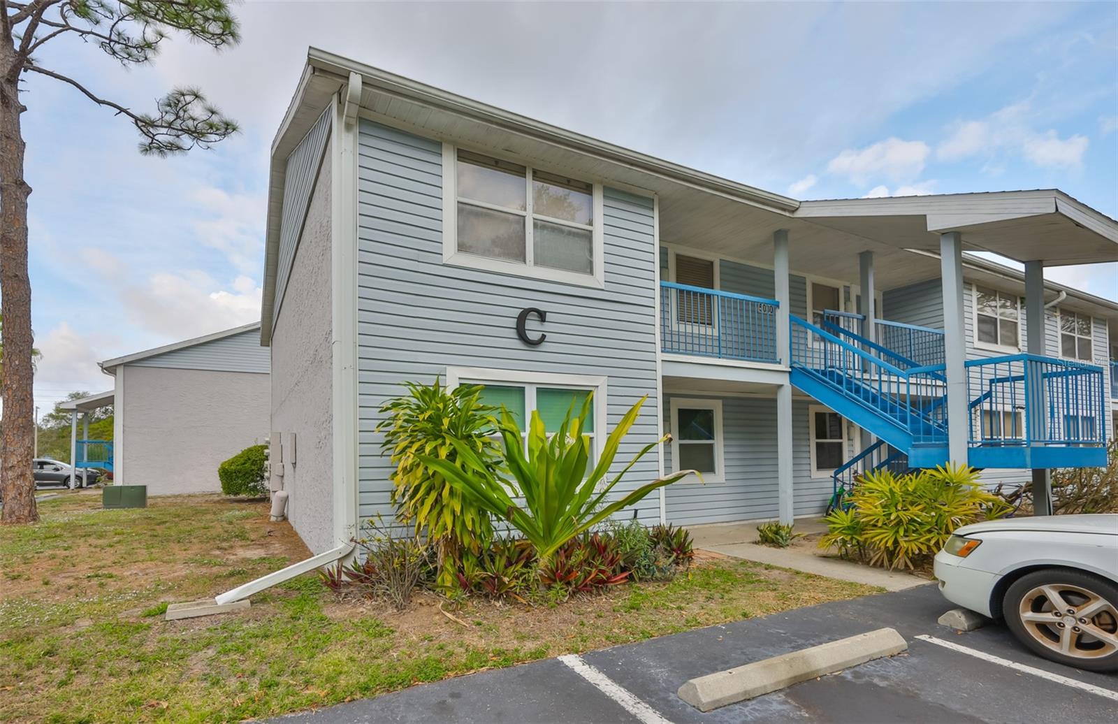 Image 35 of 36 For 5030 Terrace Palms Circle 102