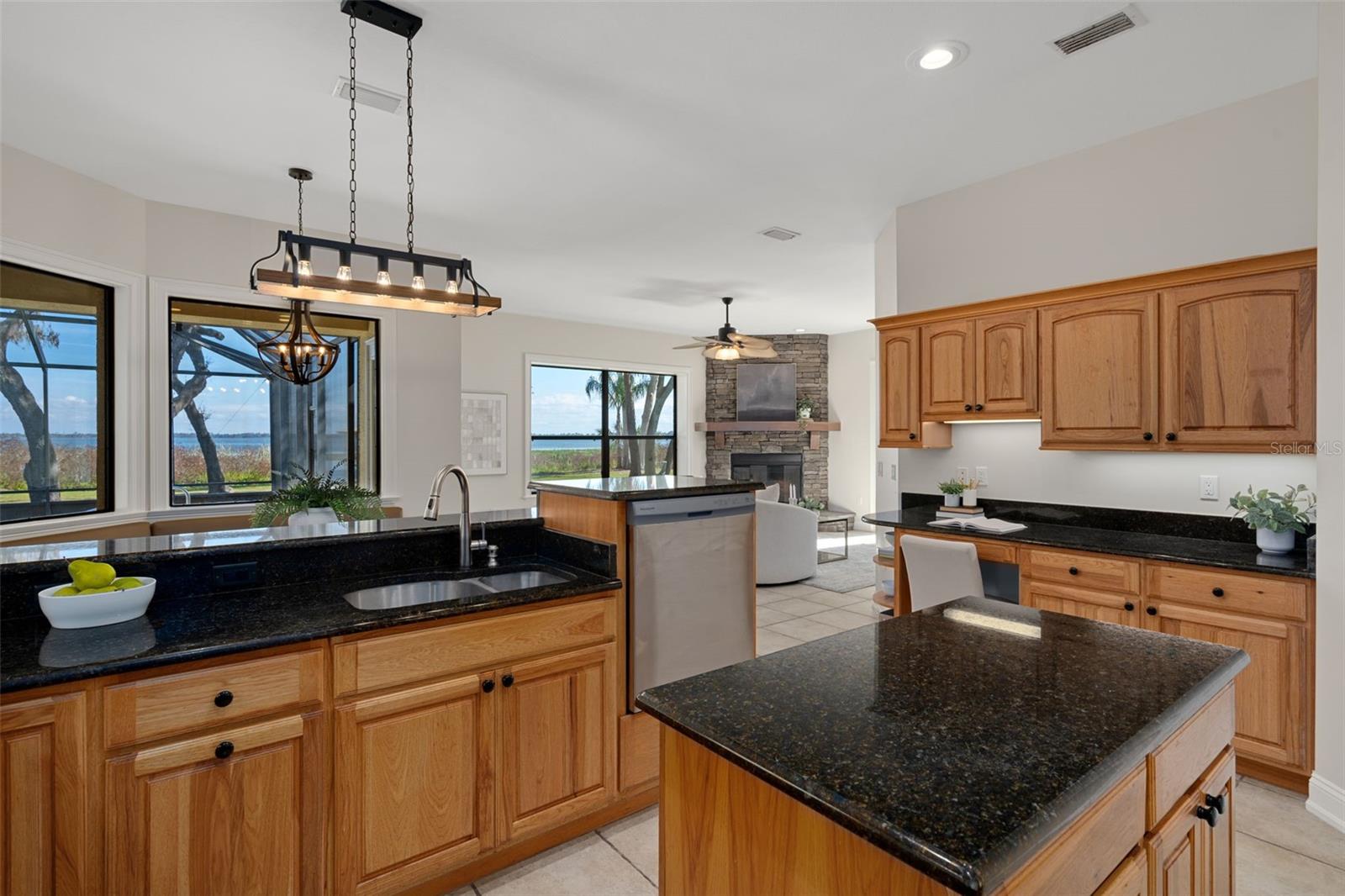 Image 47 of 100 For 4300 Timberlane Road