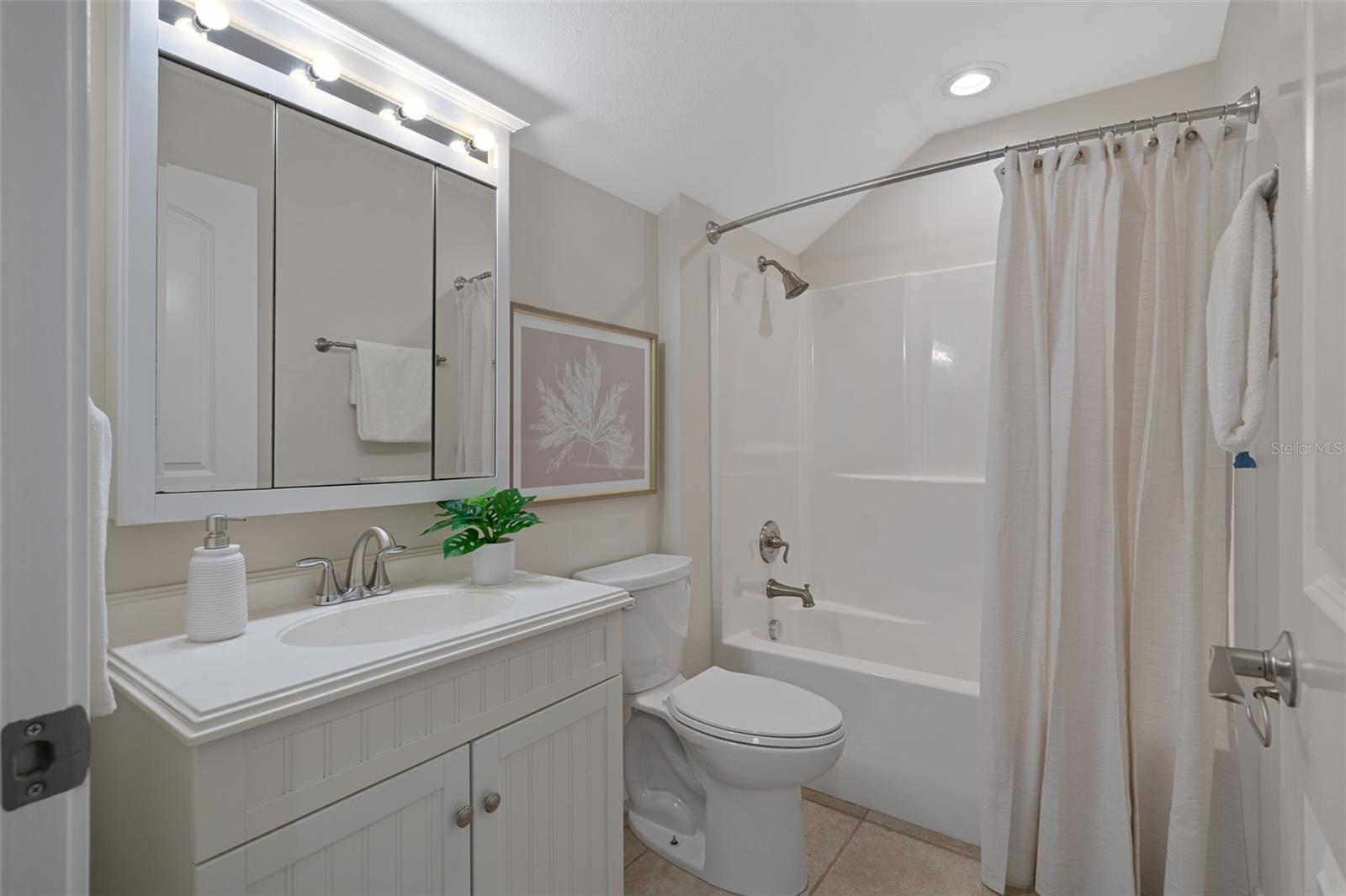 Image 54 of 100 For 4300 Timberlane Road