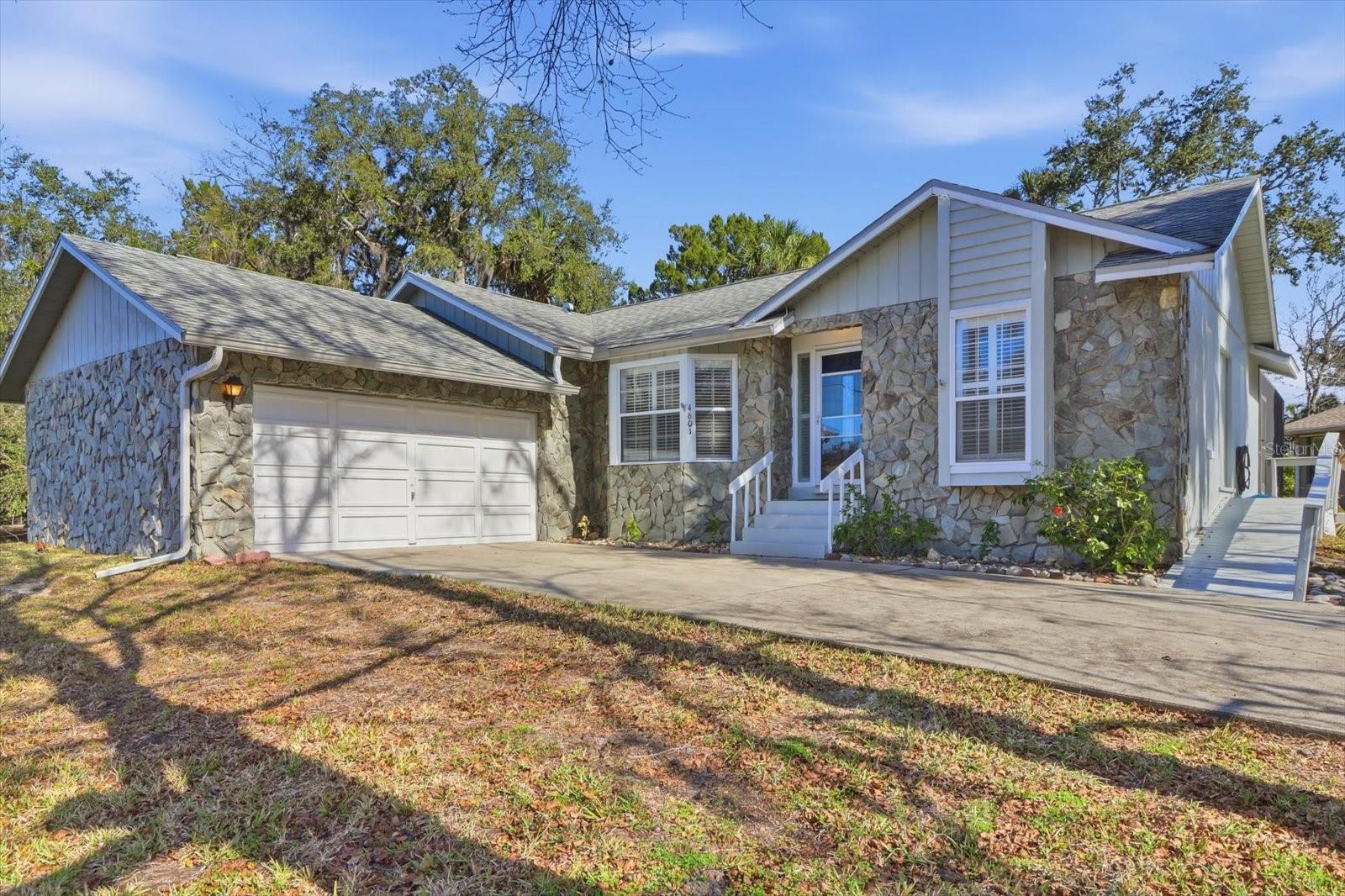 Image 13 of 49 For 4601 Gator Loop