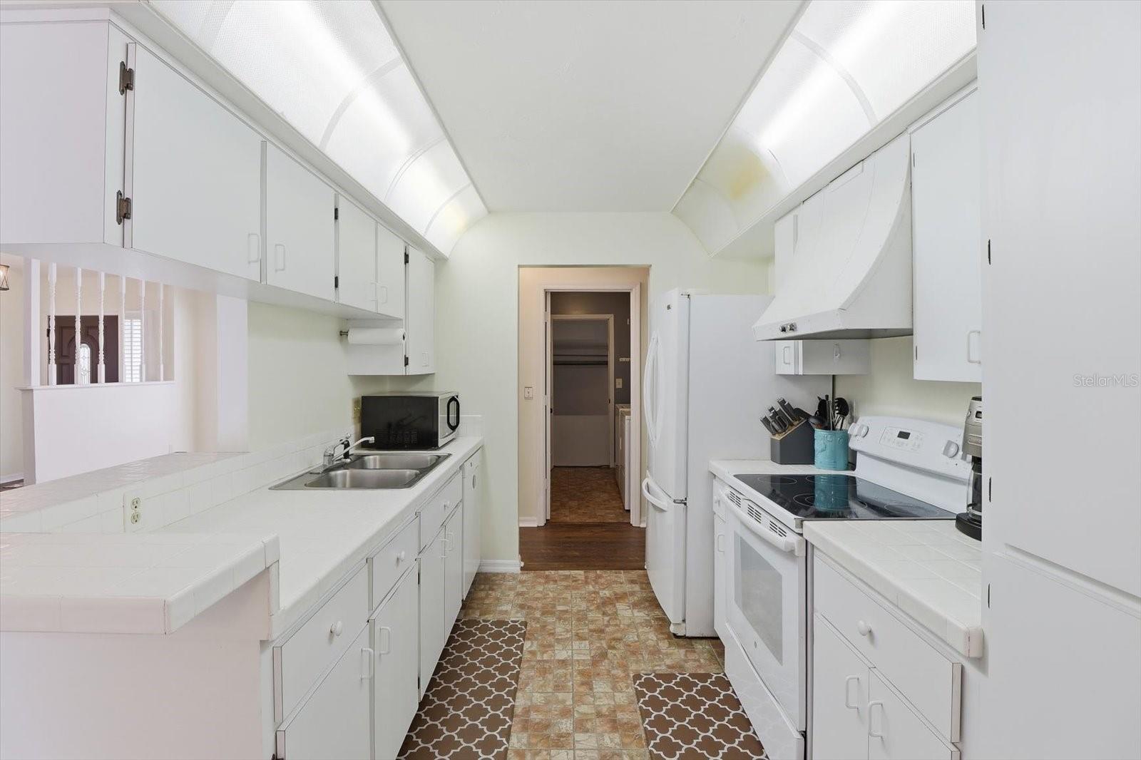 Image 14 of 49 For 4601 Gator Loop