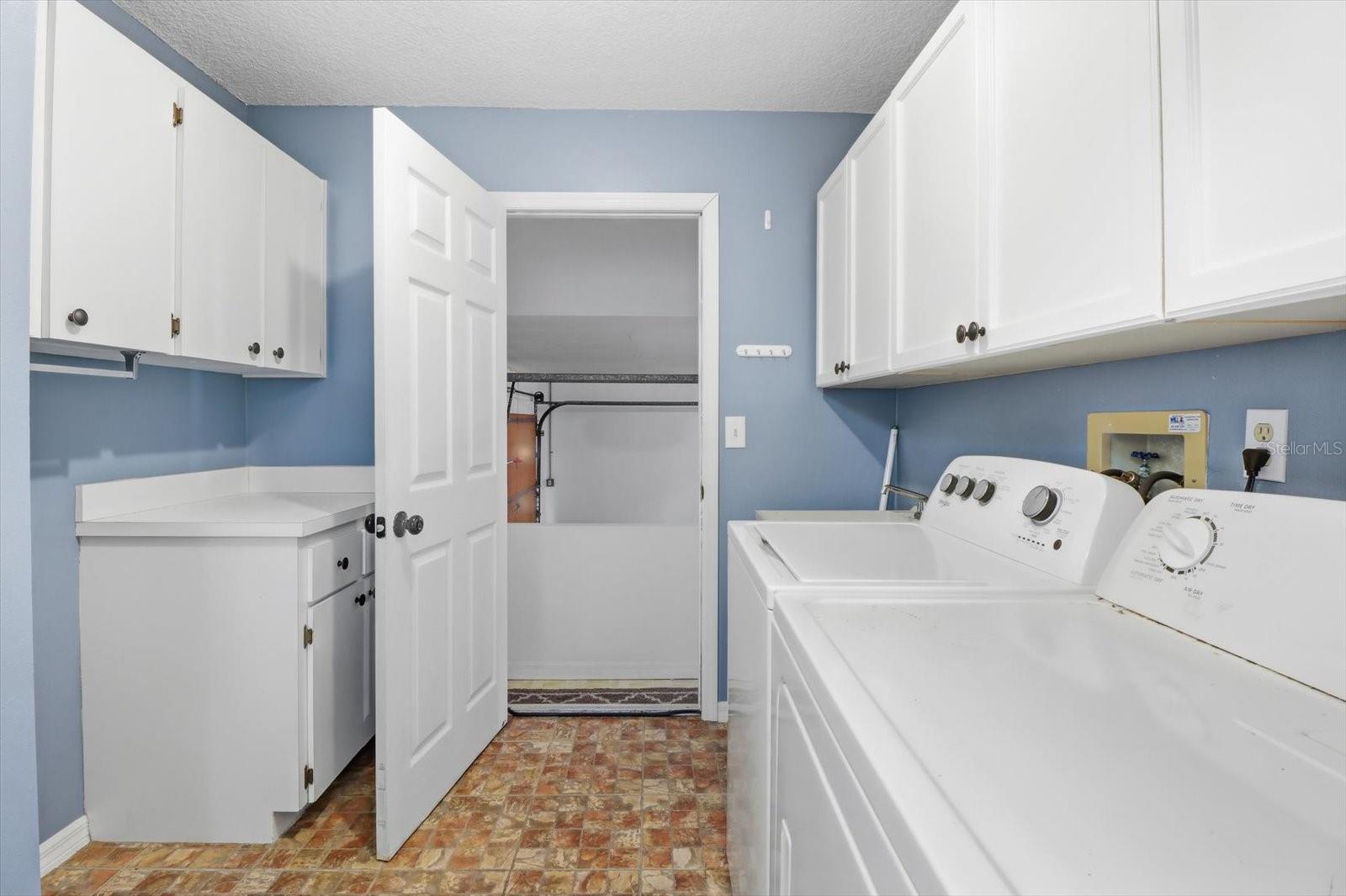 Image 29 of 49 For 4601 Gator Loop