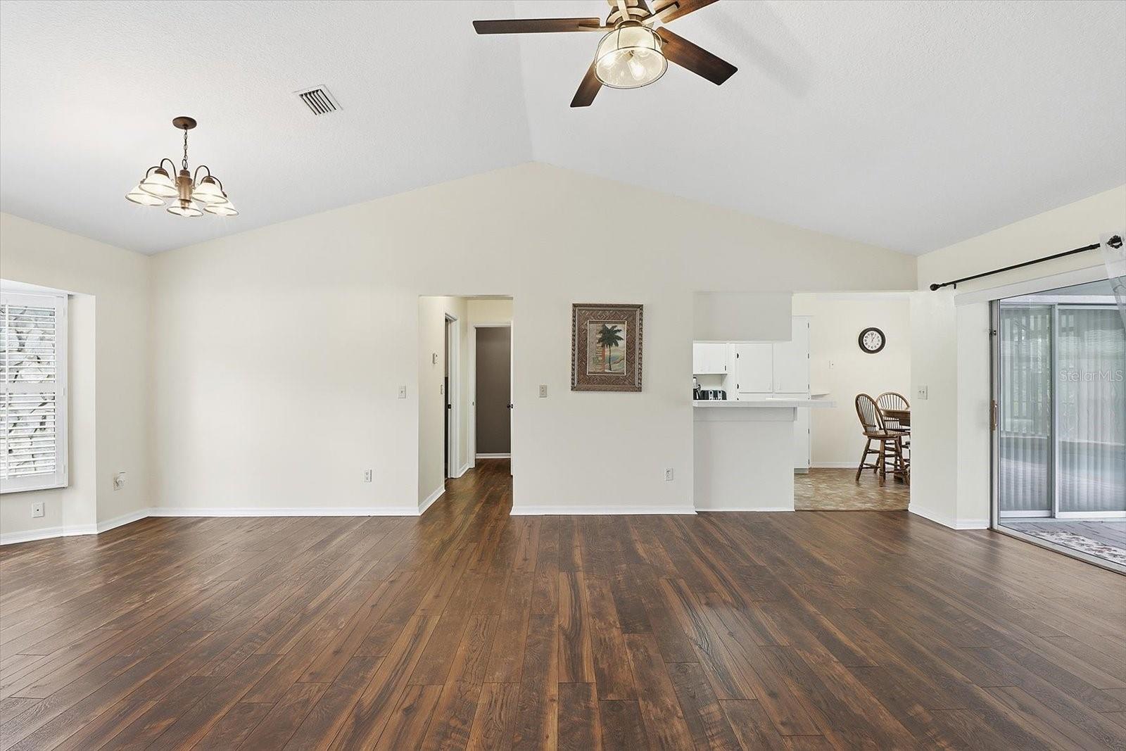 Image 6 of 49 For 4601 Gator Loop