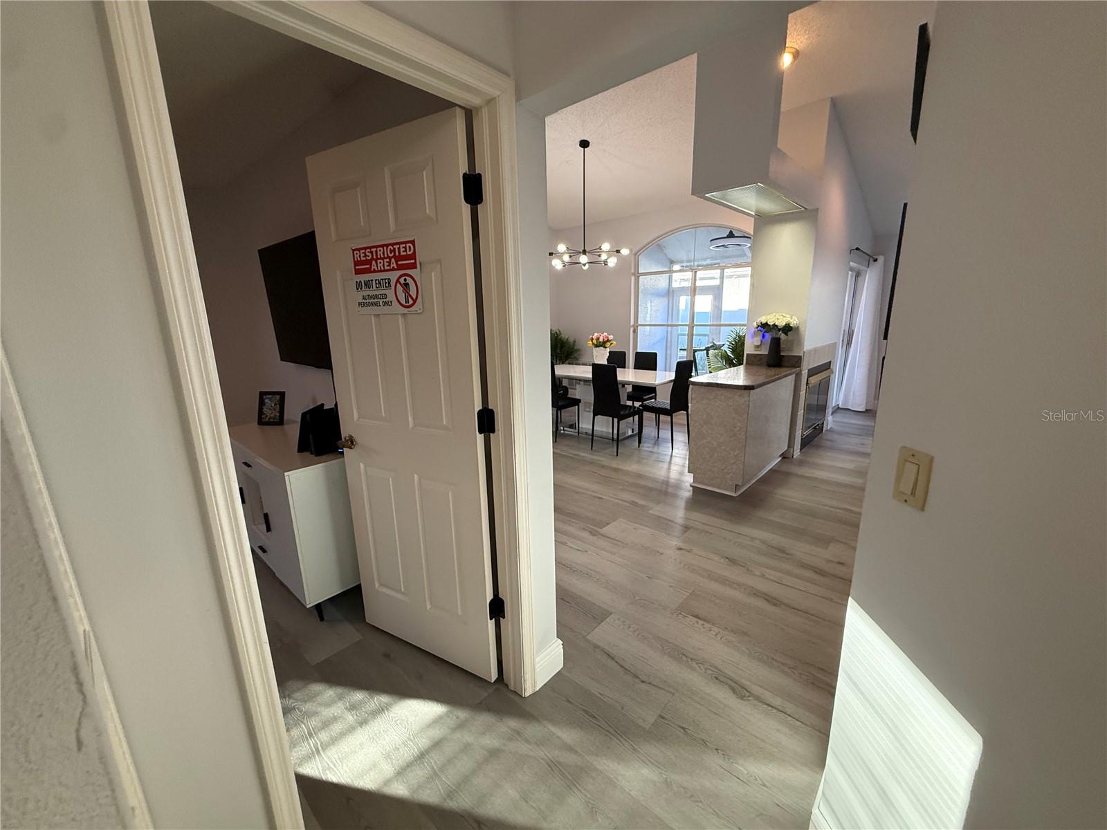 Image 28 of 55 For 10400 Casa Grande Circle