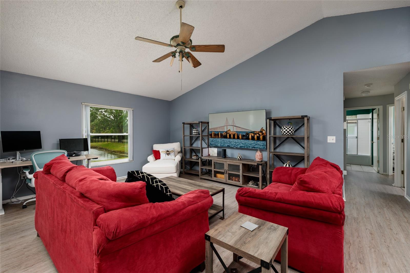 Image 3 of 33 For 502 36th Street W