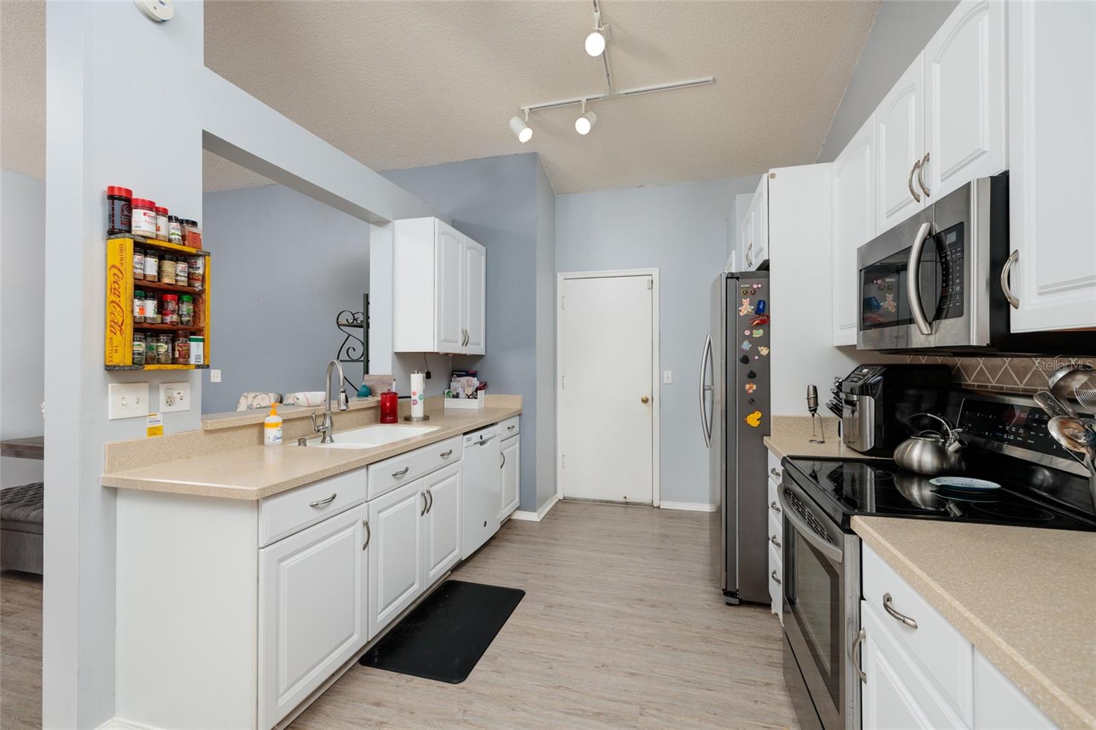 Image 5 of 33 For 502 36th Street W