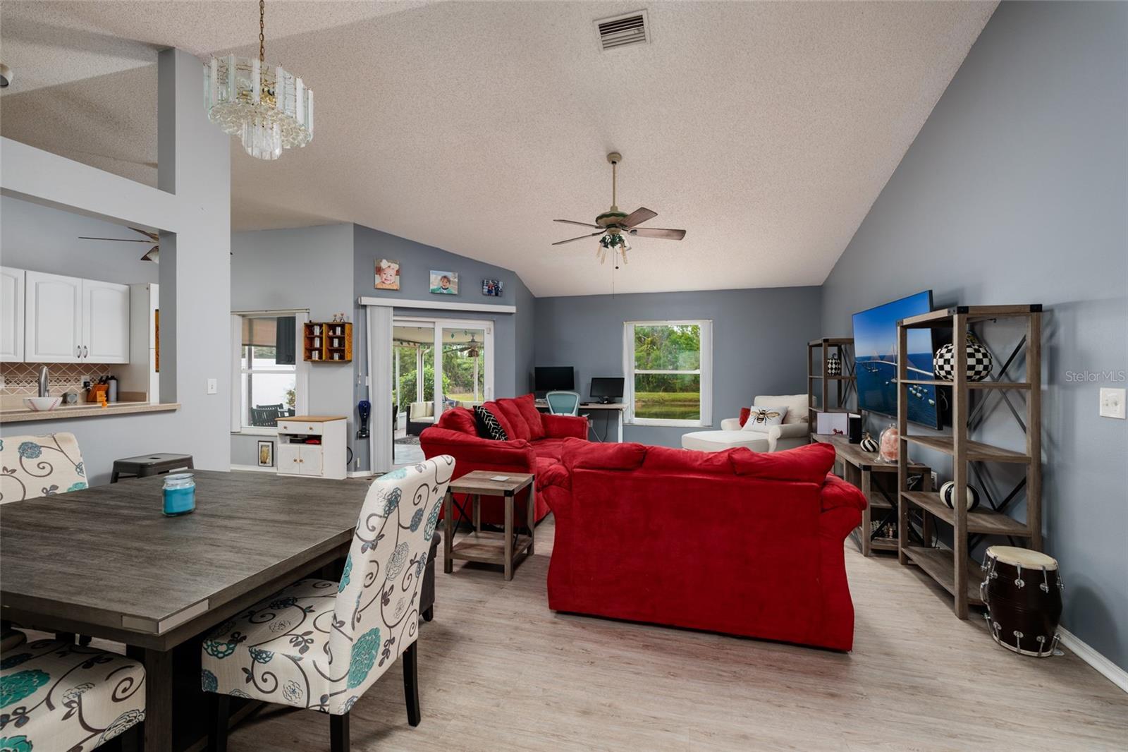 Image 8 of 33 For 502 36th Street W