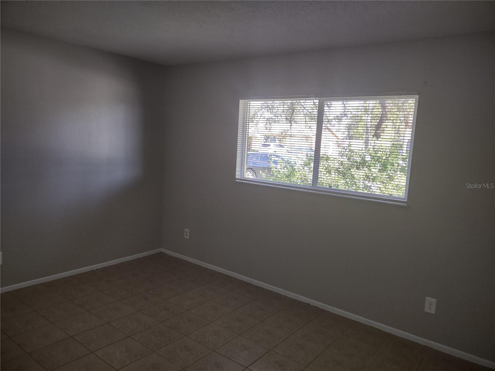 Image 6 of 13 For 11117 Upton Street