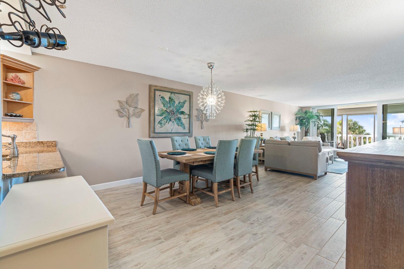 Image 42 of 98 For 6500 Sunset Way 121