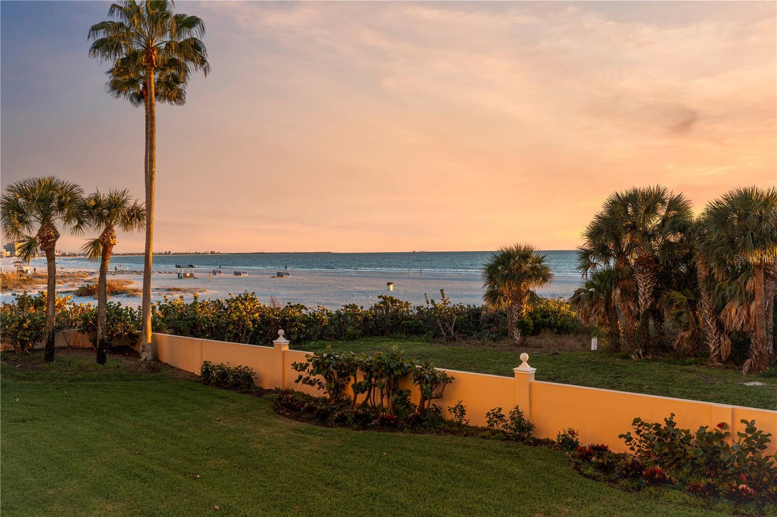 Image 63 of 98 For 6500 Sunset Way 121