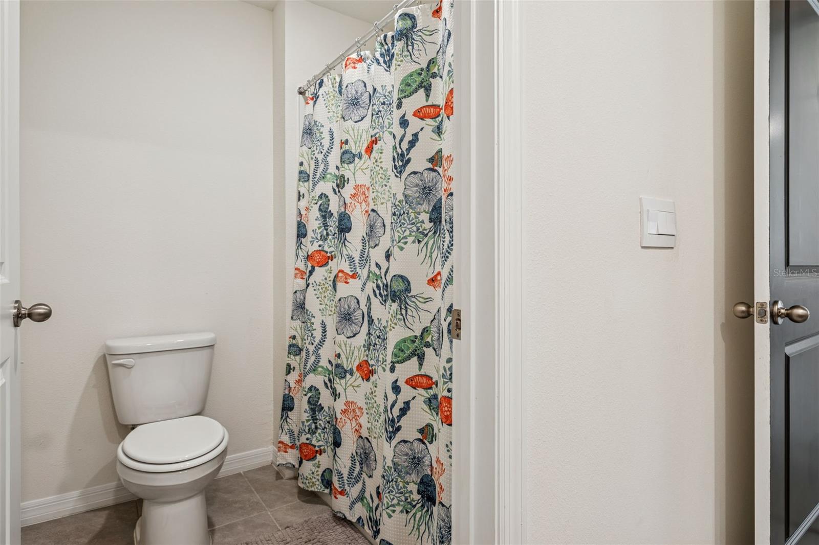 Listing photo id 13 for 35571 Doveland Drive