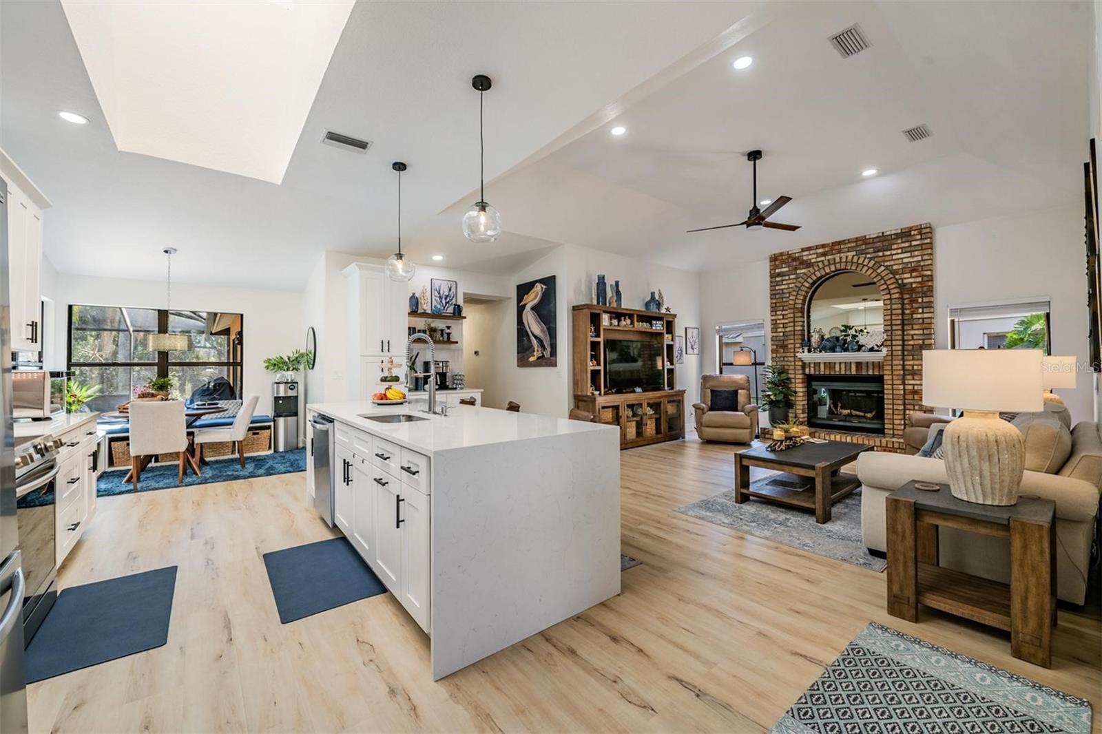 Image 19 of 49 For 19607 Wyndham Lakes Drive