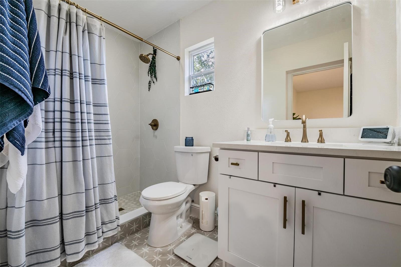 Image 32 of 49 For 19607 Wyndham Lakes Drive