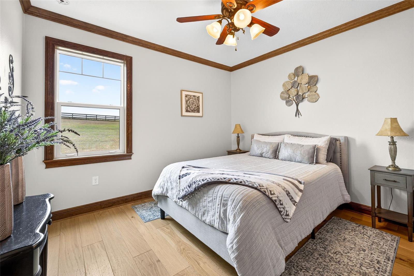 Listing photo id 32 for 32103 Rusty Creek Trail