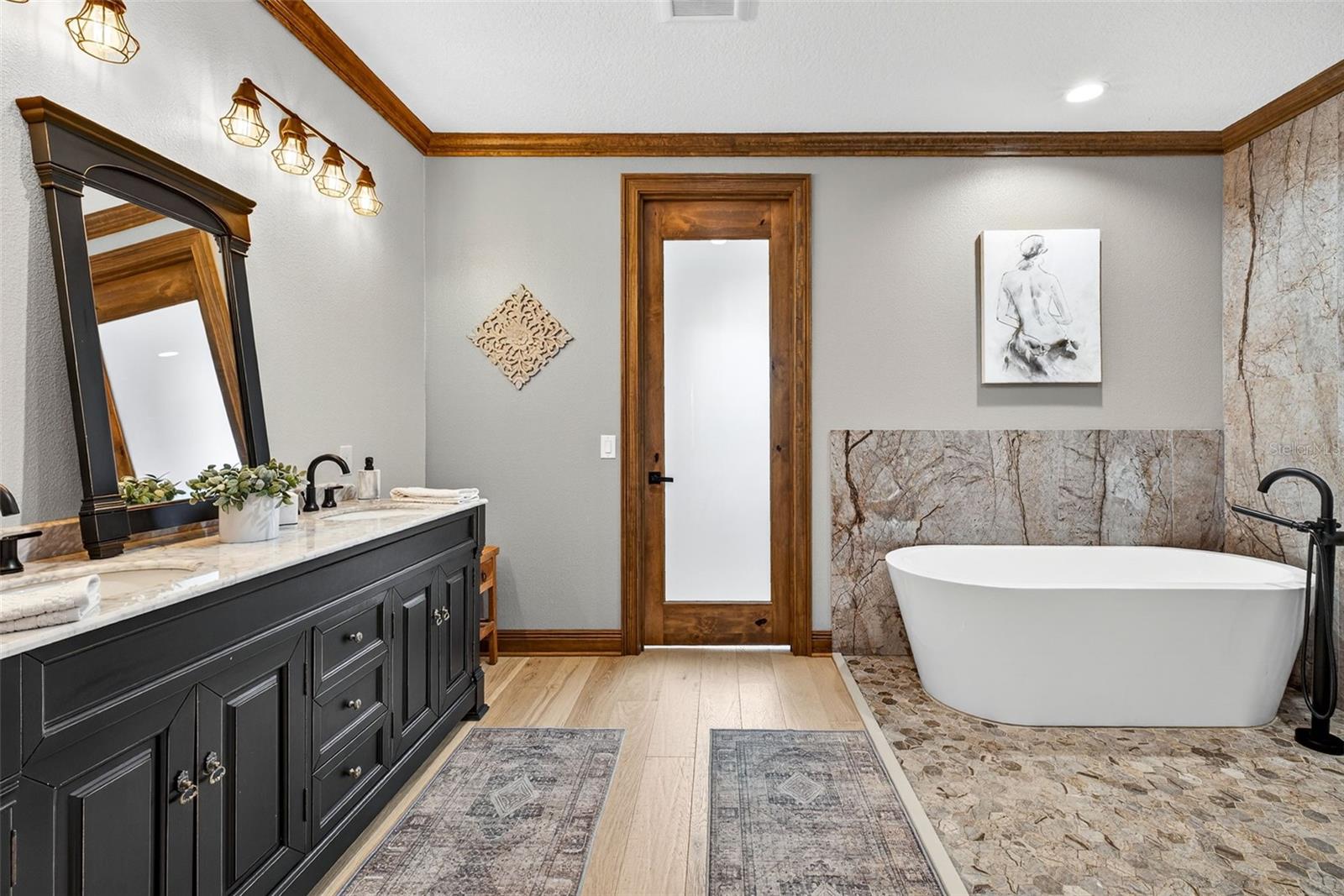 Listing photo id 41 for 32103 Rusty Creek Trail