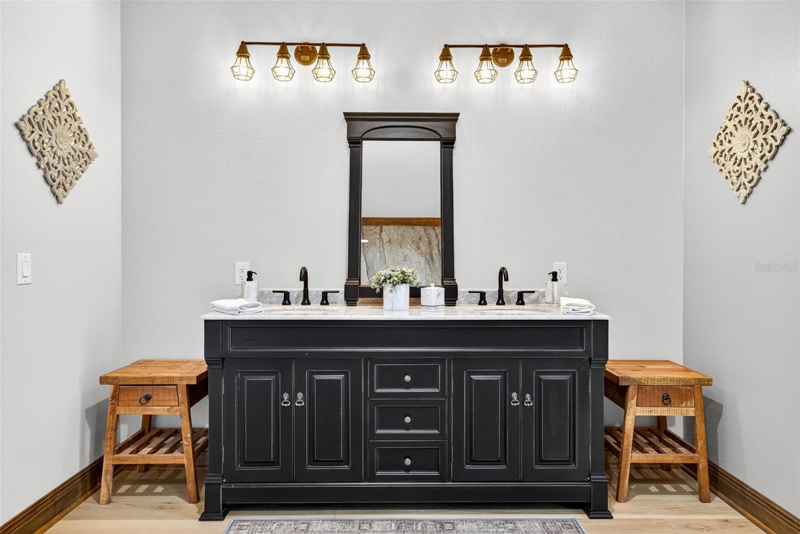 Listing photo id 44 for 32103 Rusty Creek Trail