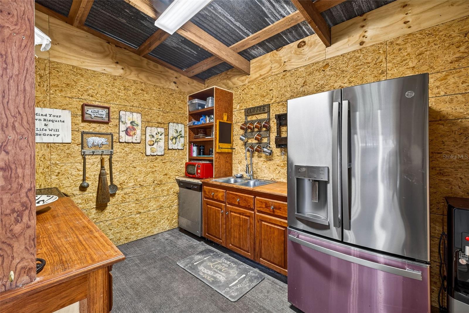 Listing photo id 80 for 32103 Rusty Creek Trail