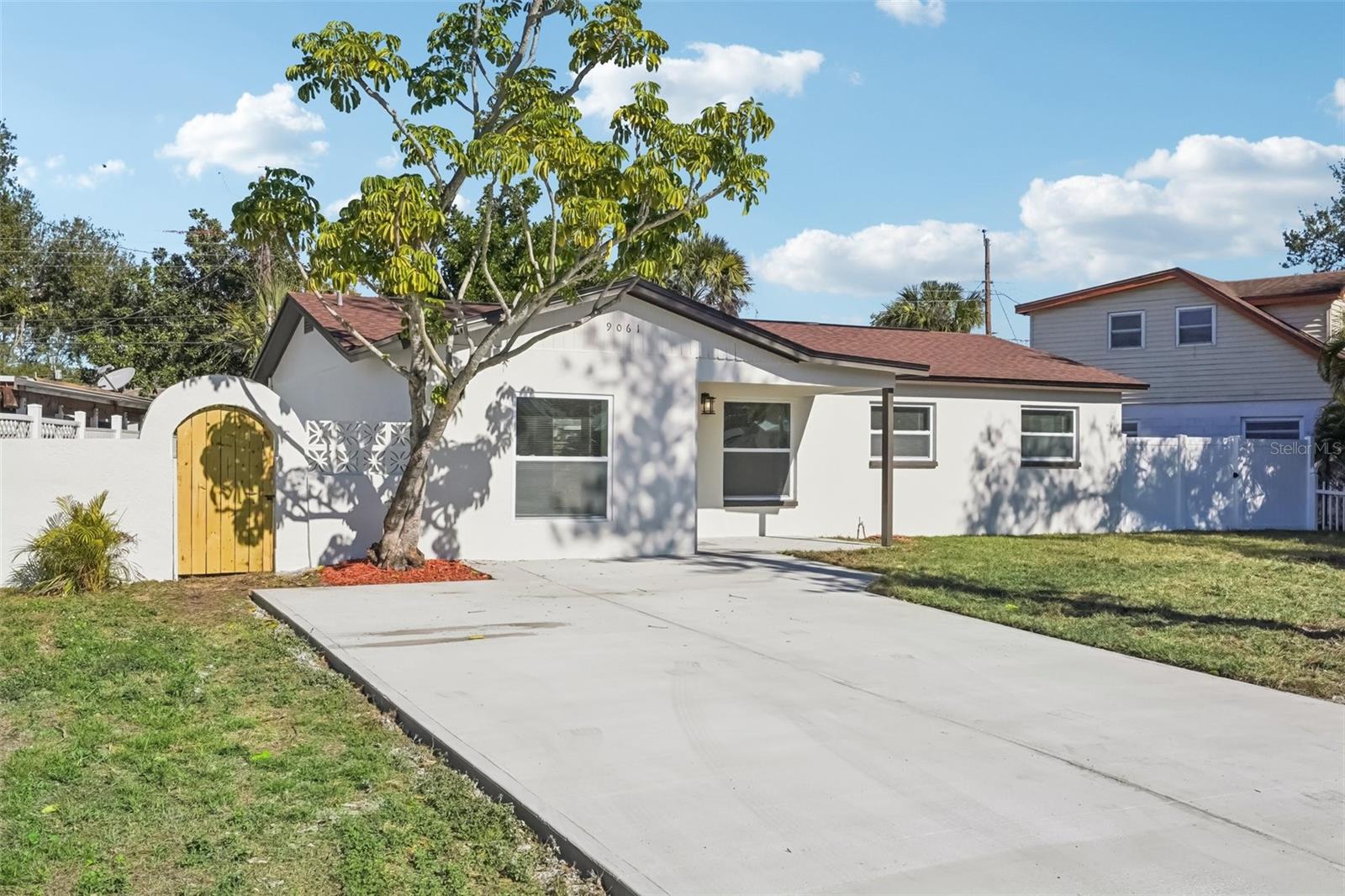 Details for 9061 Sunrise Drive, LARGO, FL 33773