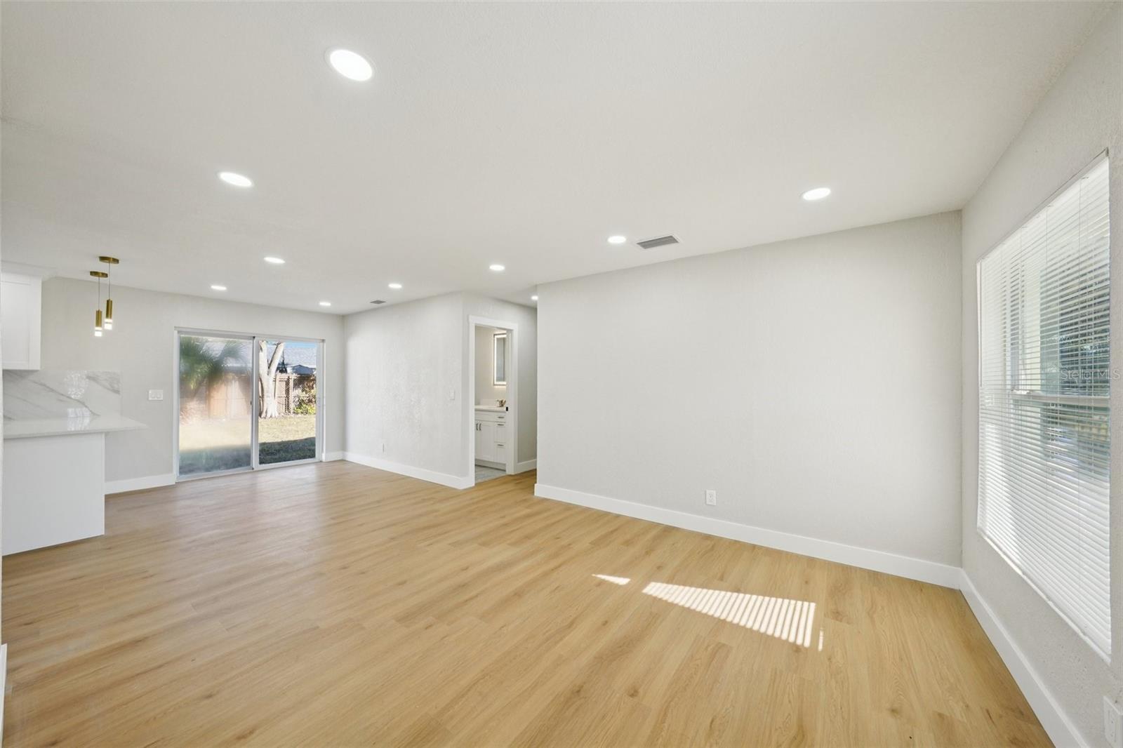 Image 12 of 51 For 9061 Sunrise Drive