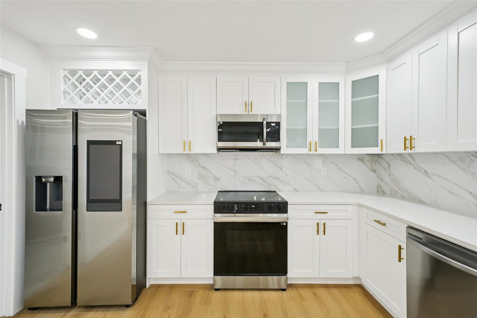 Image 23 of 51 For 9061 Sunrise Drive