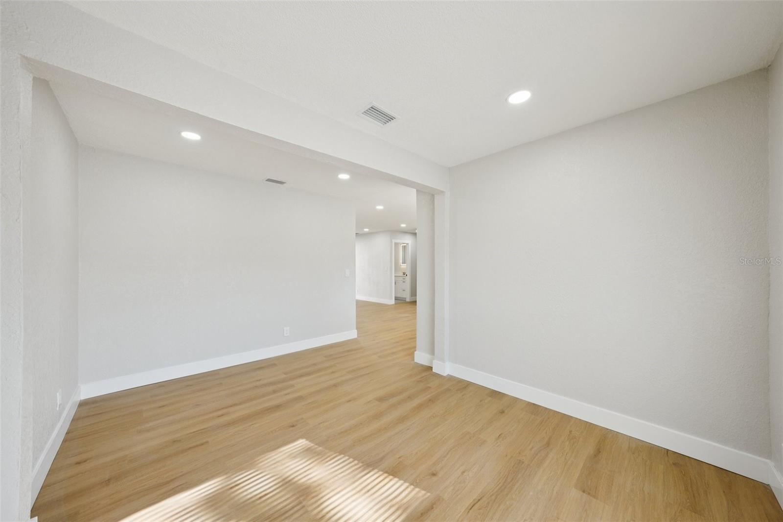 Image 30 of 51 For 9061 Sunrise Drive