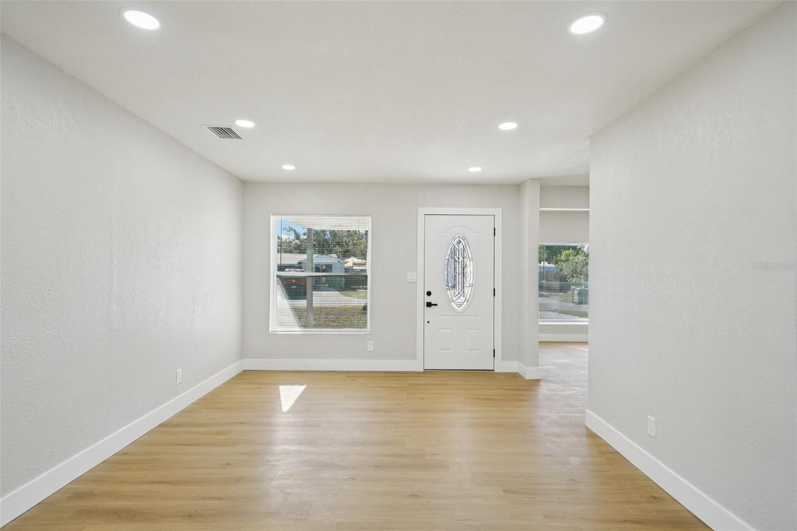 Image 33 of 51 For 9061 Sunrise Drive