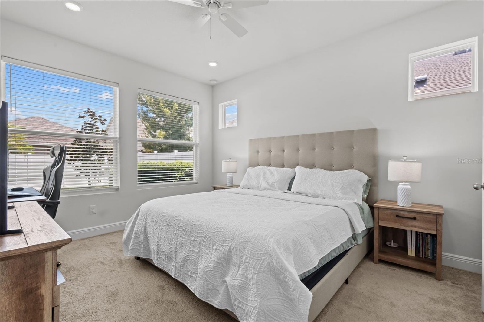 Image 18 of 48 For 15133 Caravan Avenue