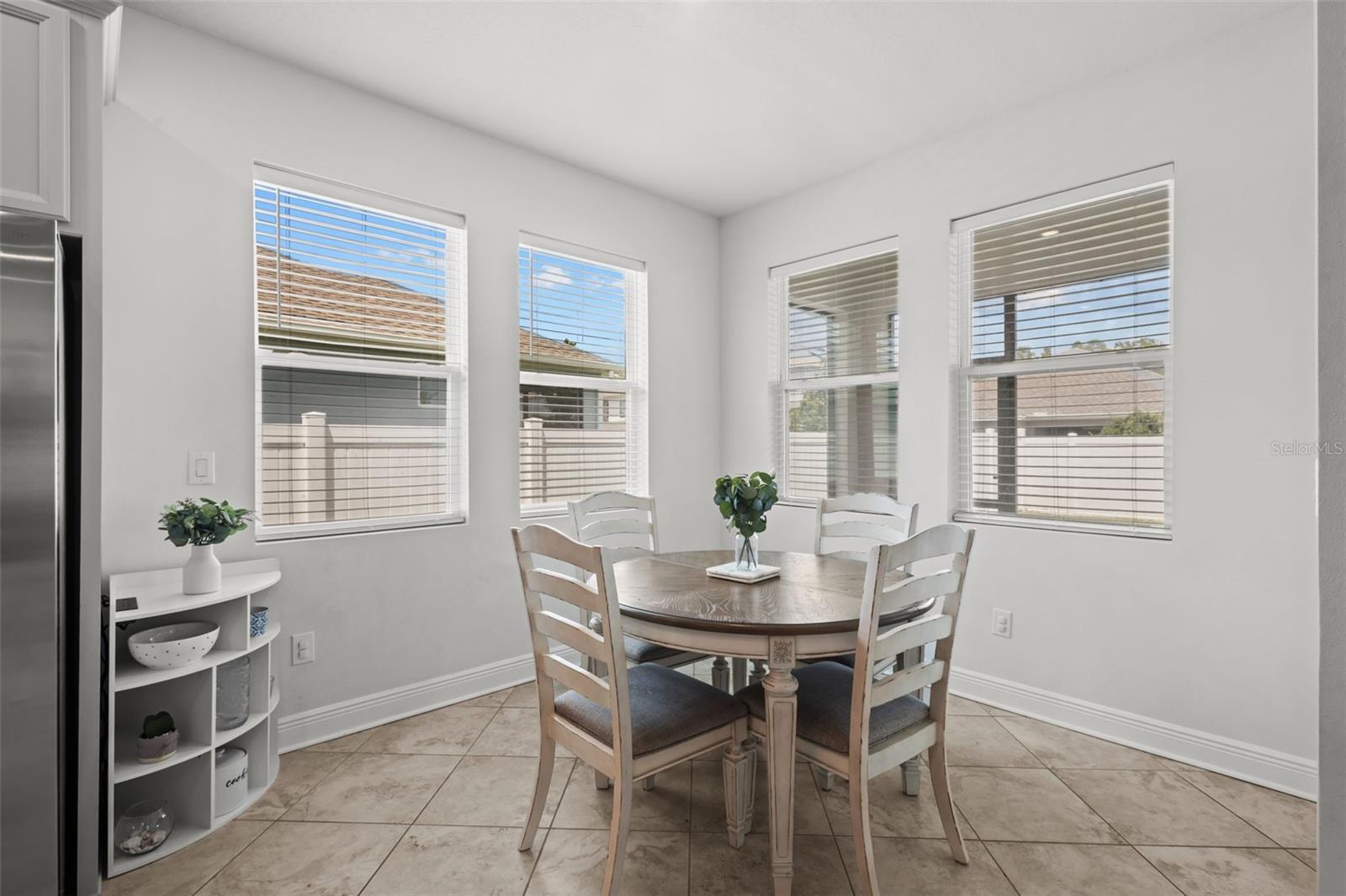 Image 5 of 48 For 15133 Caravan Avenue