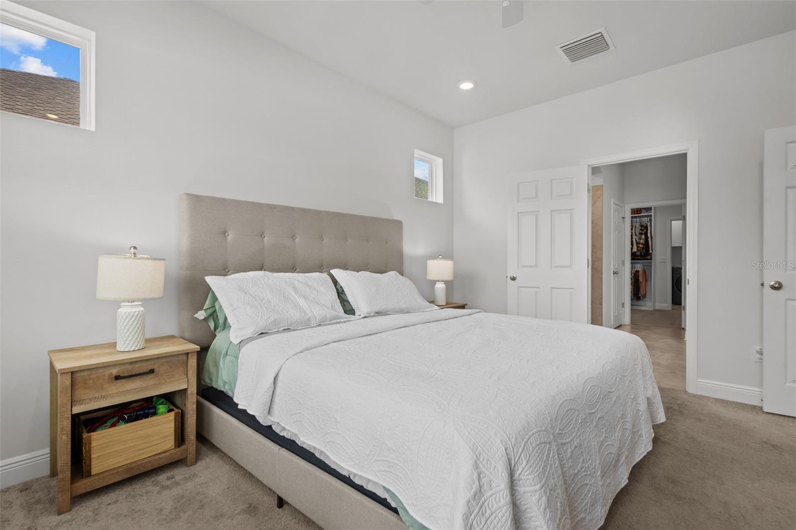 Image 6 of 48 For 15133 Caravan Avenue