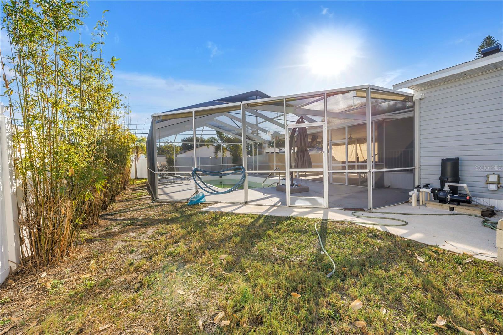 Image 16 of 37 For 774 40th Avenue Ne