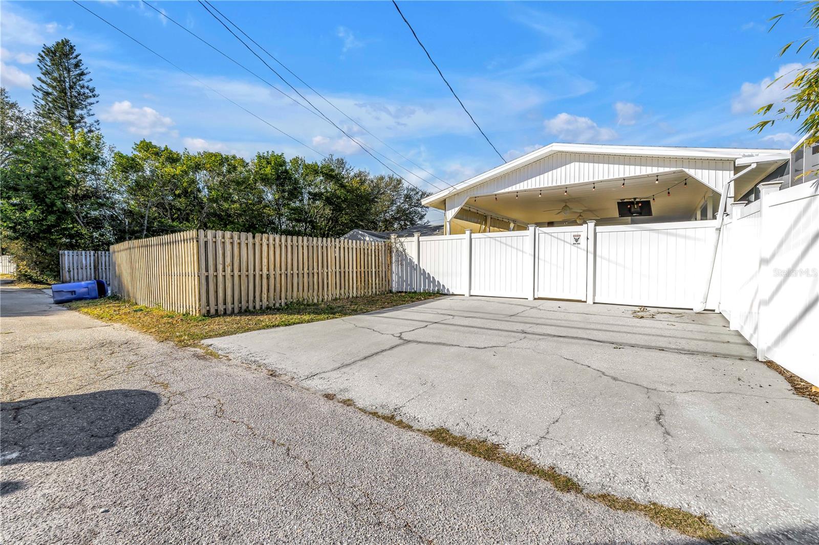 Image 31 of 37 For 774 40th Avenue Ne