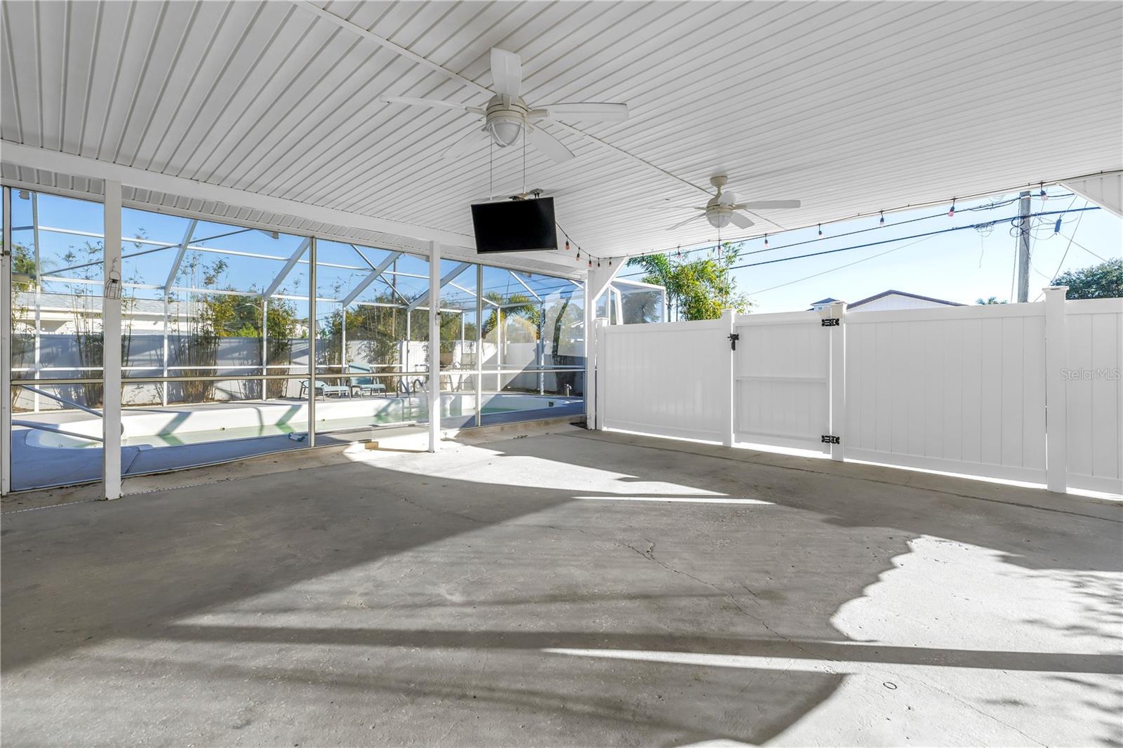 Image 36 of 37 For 774 40th Avenue Ne