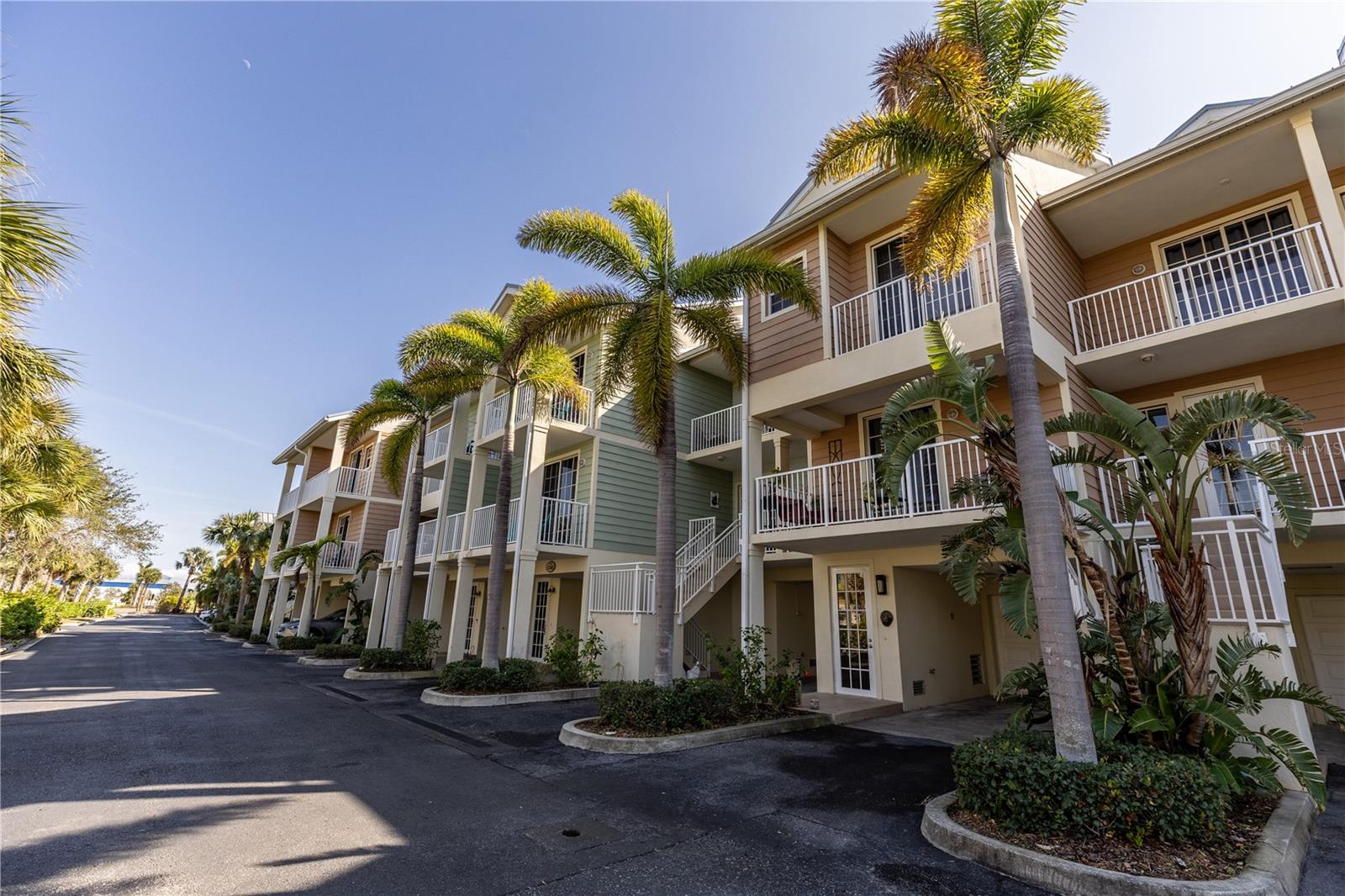 Image 3 of 47 For 3244 Mangrove Point Drive