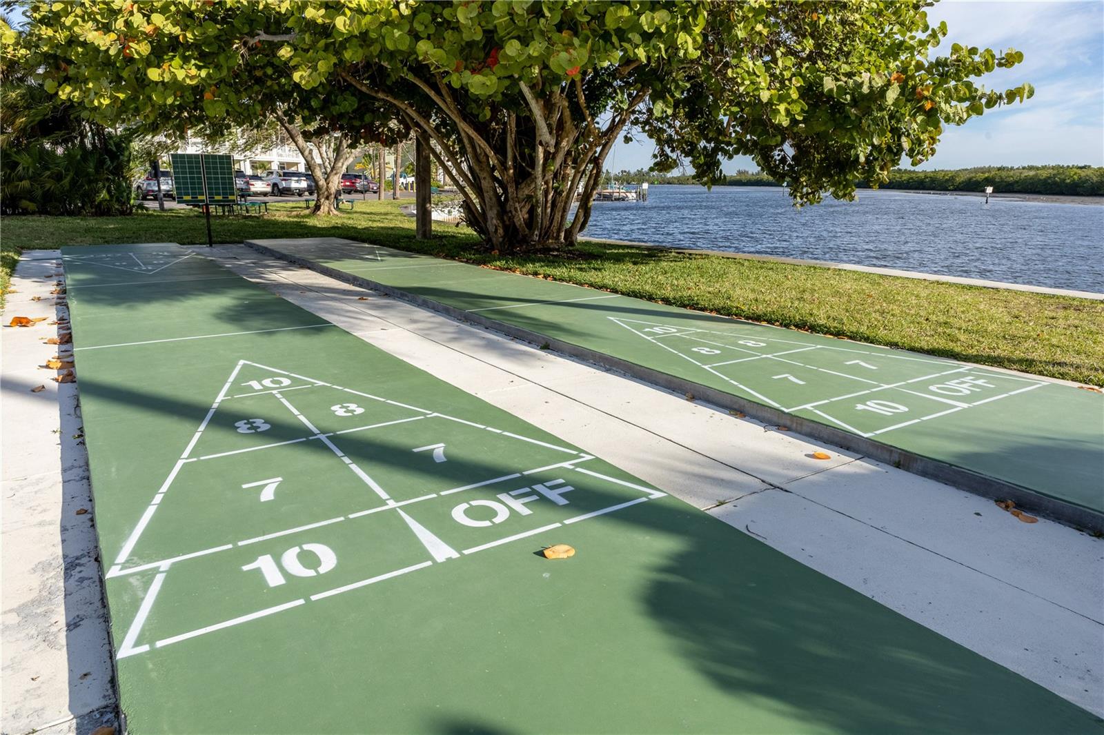 Image 40 of 47 For 3244 Mangrove Point Drive