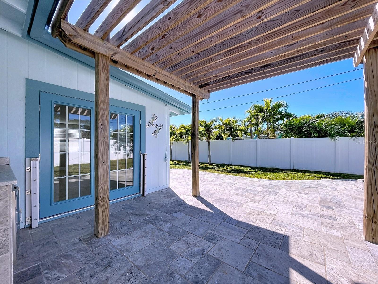 Image 39 of 53 For 8822 Bay Street Ne