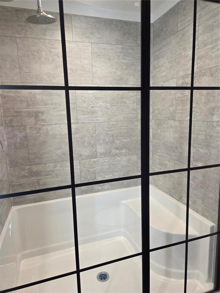 Image 19 of 31 For 4901 Vaughn Road