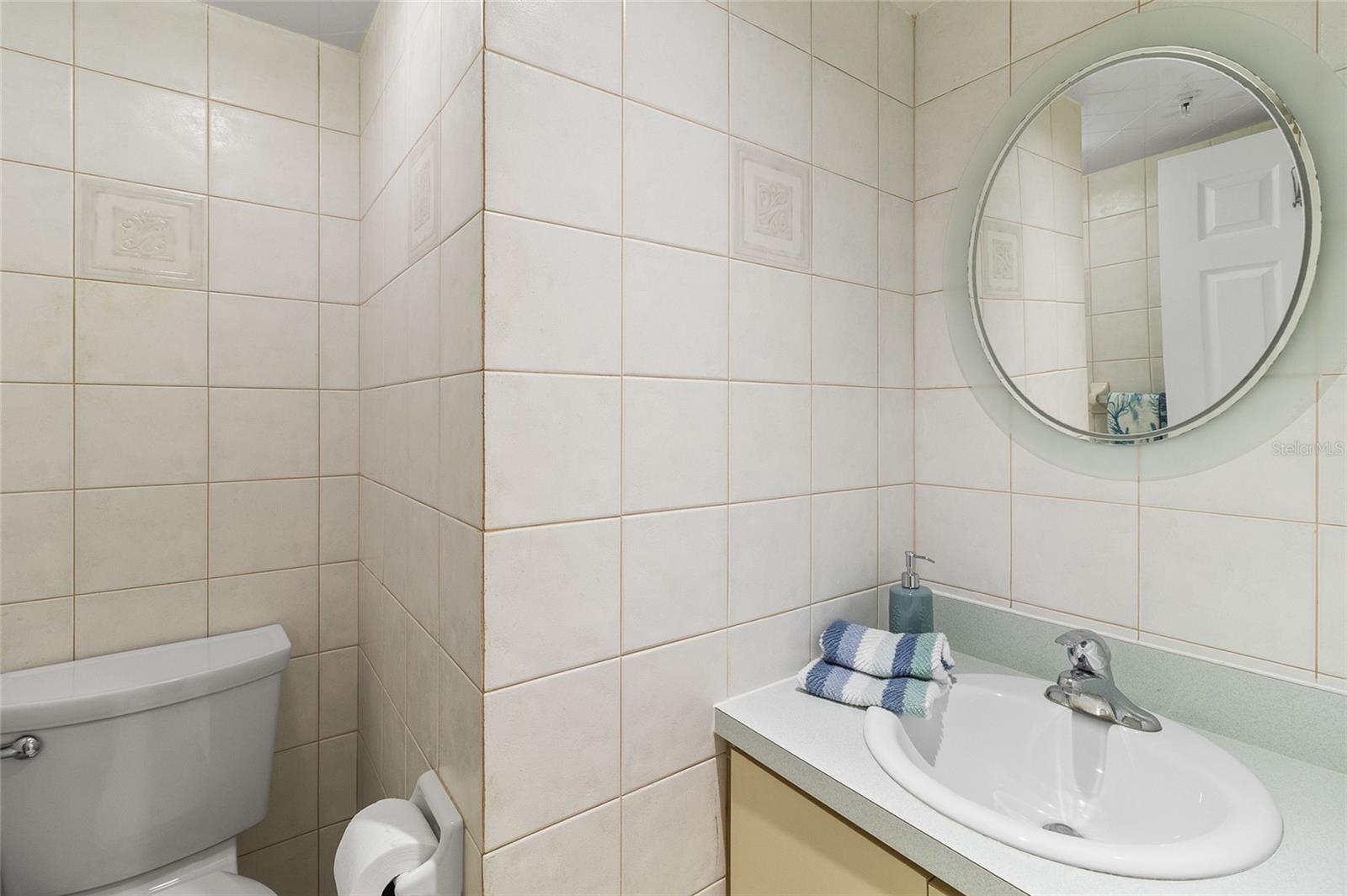 Image 17 of 54 For 15000 Gulf Boulevard 605