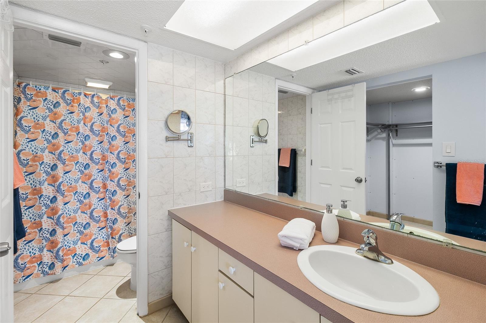 Image 22 of 54 For 15000 Gulf Boulevard 605