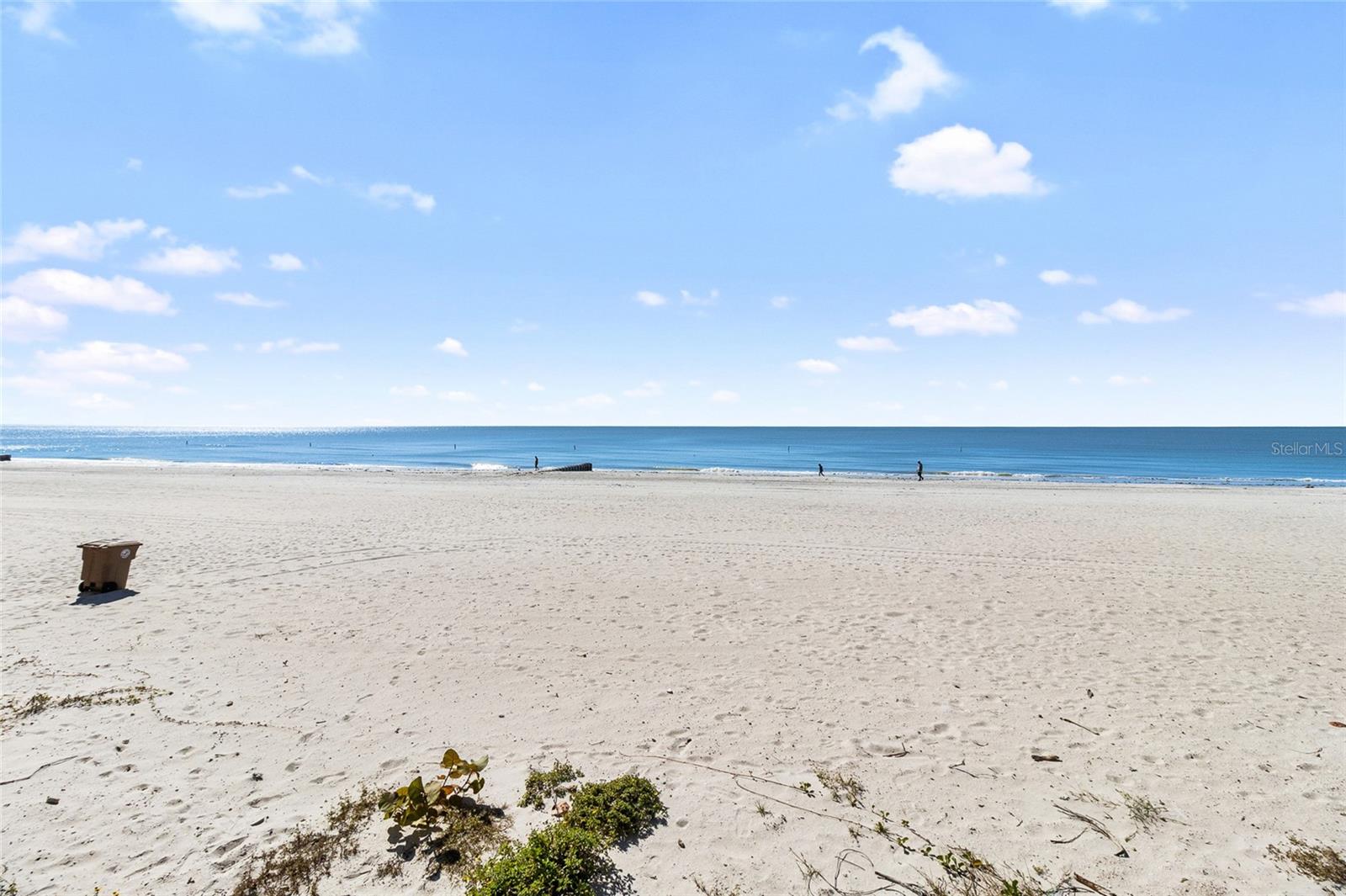 Image 37 of 54 For 15000 Gulf Boulevard 605