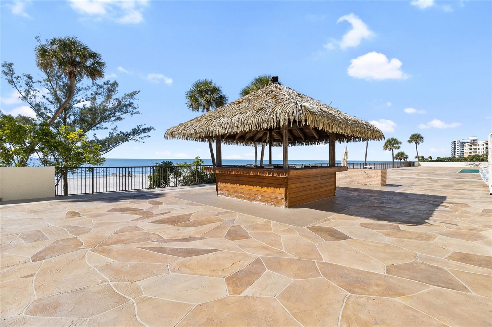 Image 41 of 54 For 15000 Gulf Boulevard 605