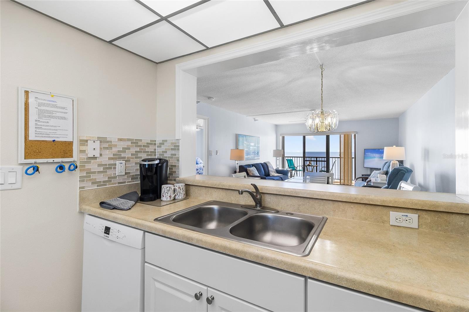 Image 5 of 54 For 15000 Gulf Boulevard 605