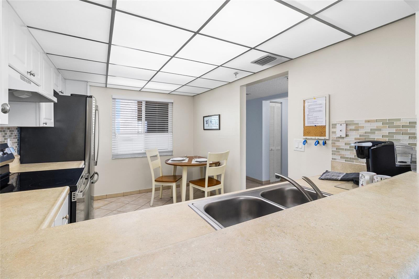 Image 9 of 54 For 15000 Gulf Boulevard 605