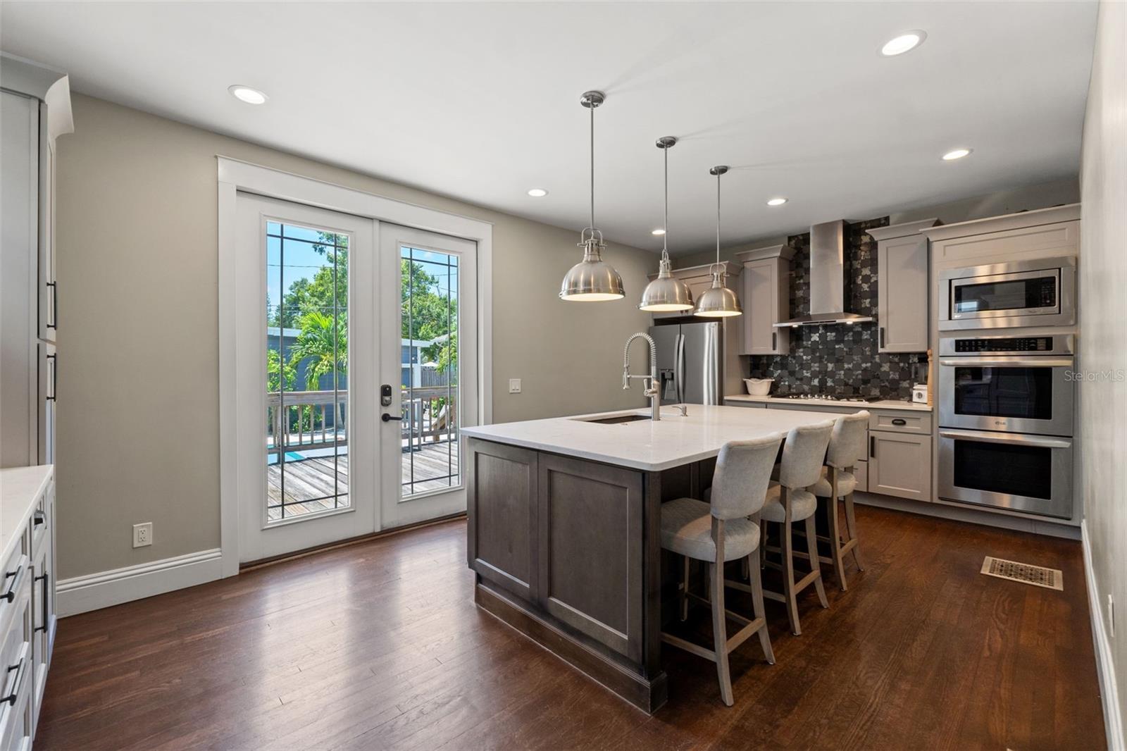 Image 12 of 48 For 1170 24th Avenue N